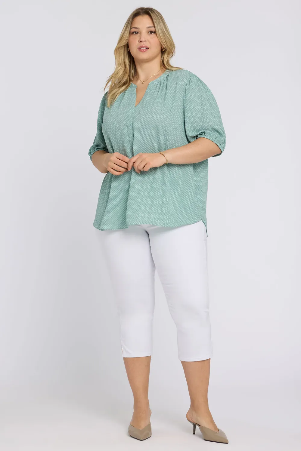 NYDJ Short Puff Sleeved Popover Bluse Valley of Daisies 0X