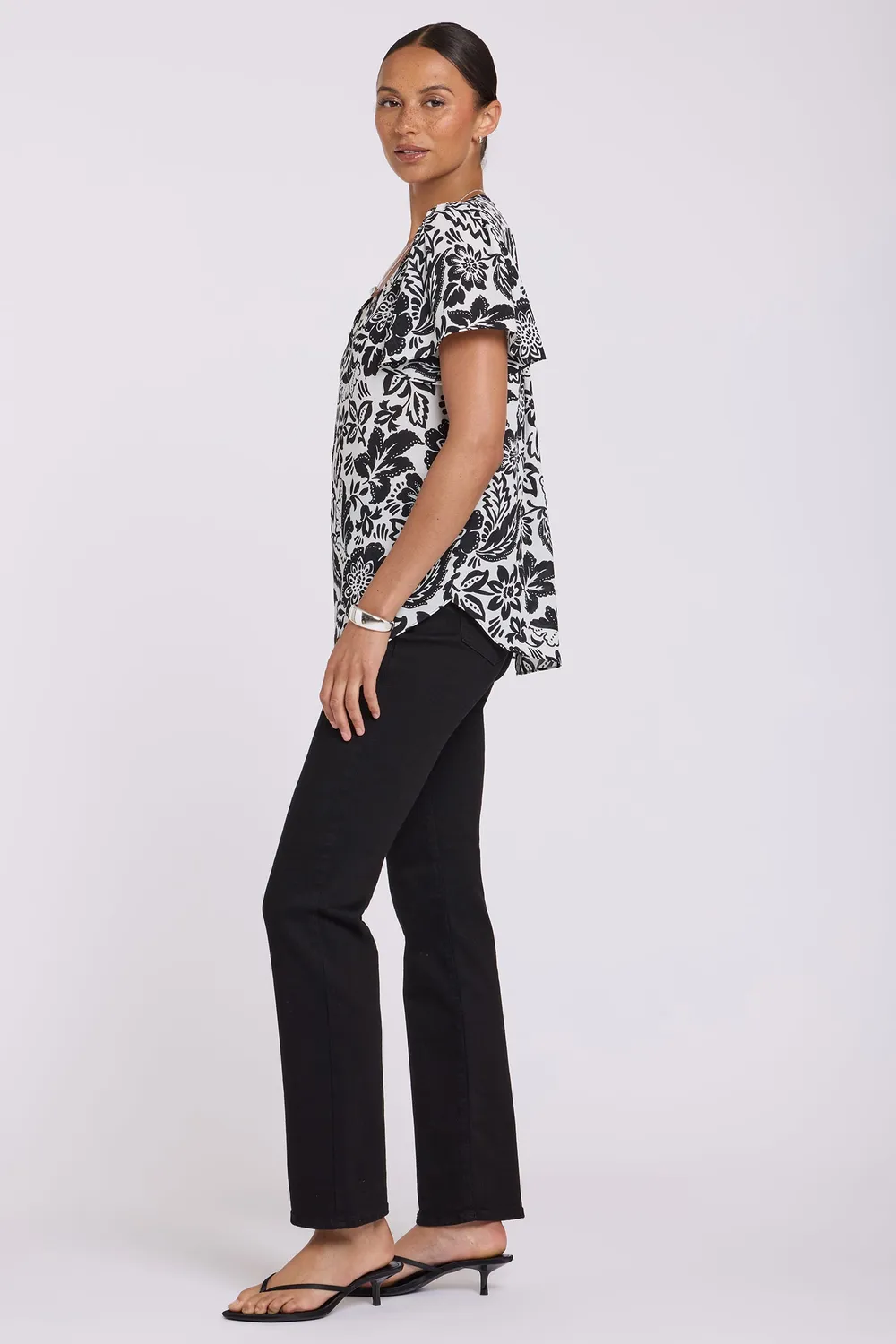 NYDJ Pleated Flutter Bluse Palm Royale schwarz