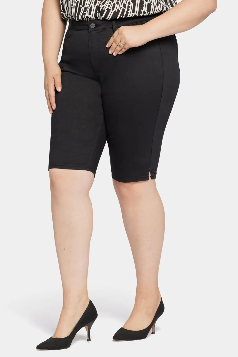 NYDJ Sophie Bike Capri Jeans Plus Size Black Stretch