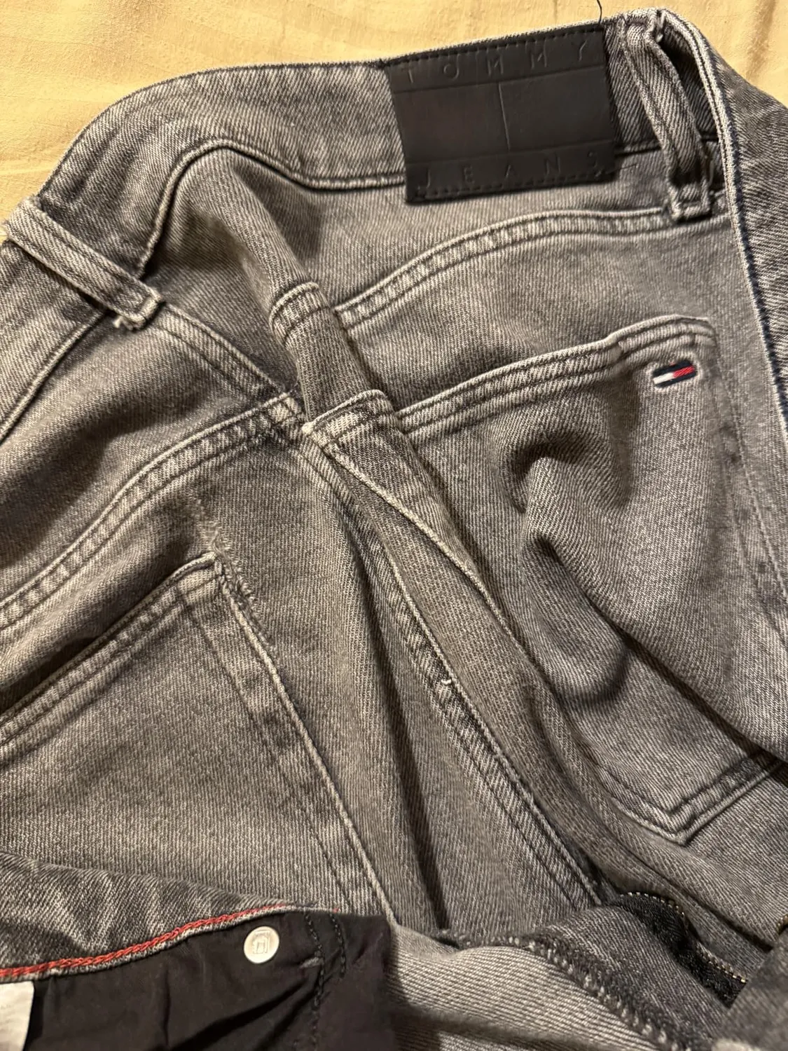 Tommy Jeans Austin Slim Tapered Fit Hose W33/L30 Herren