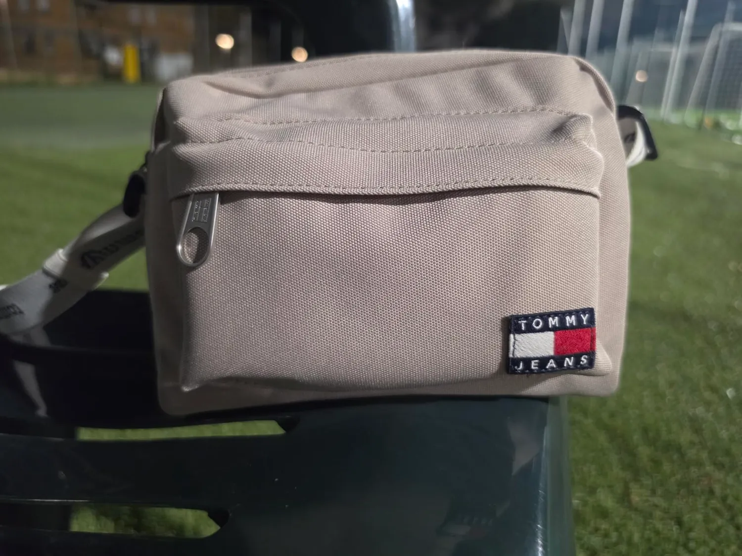 Tommy Jeans Daily Crossover Crossbody Bag beige Stone Außentasche
