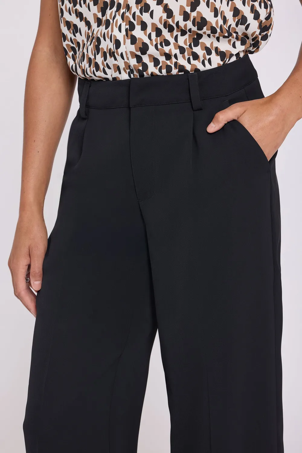 NYDJ Ankle Trouser Stoffhose Schwarz High Rise
