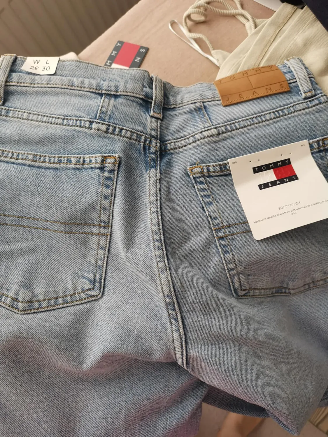 Tommy Jeans Mom-Fit Ultra High Waist Damen Jeans 34W/34L