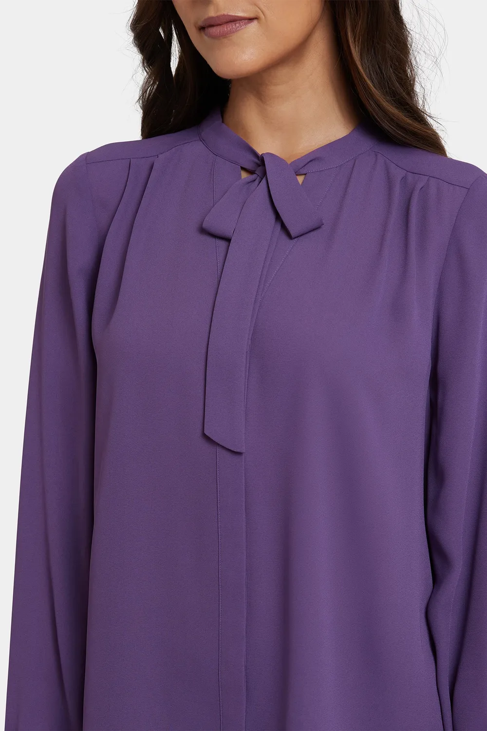 NYDJ Tie-Neck Bluse Grape Royale lila Langarm