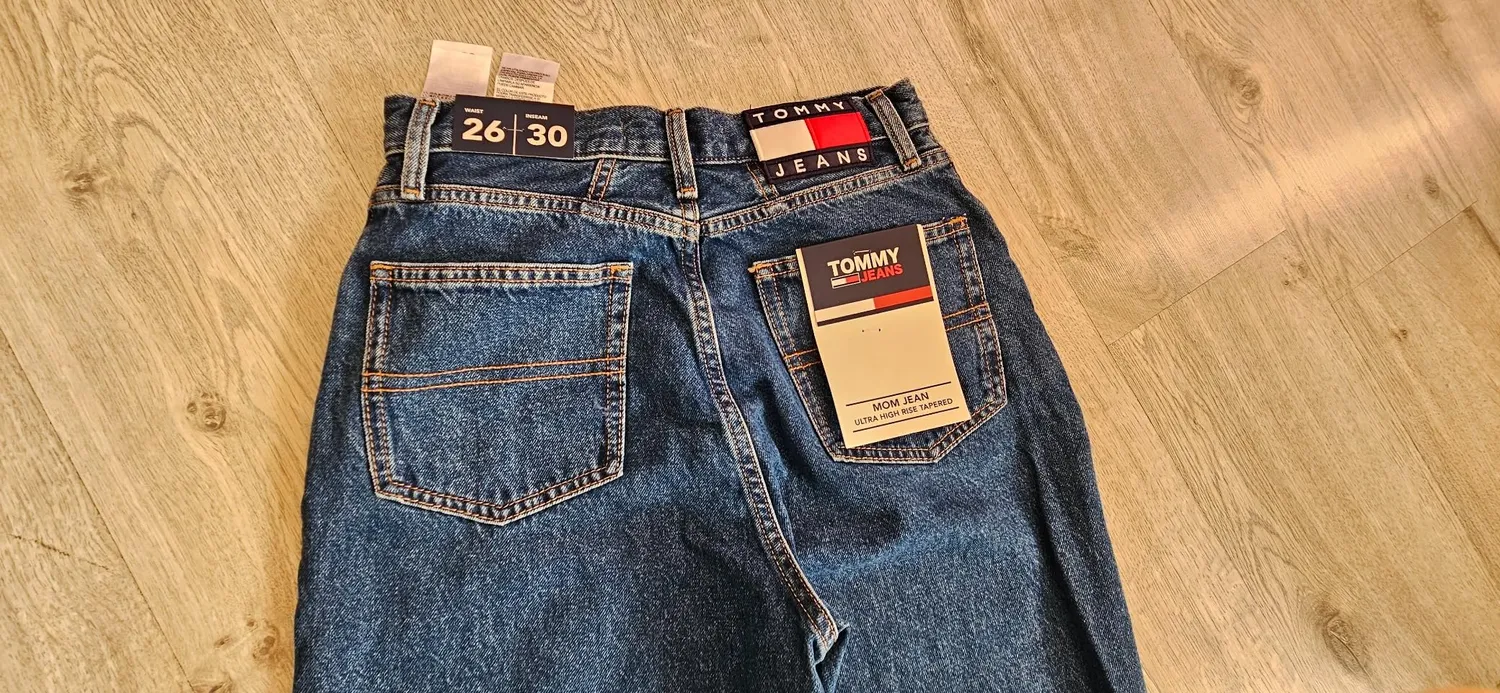 Tommy Jeans Mom Jean High Waist Jeans high waist