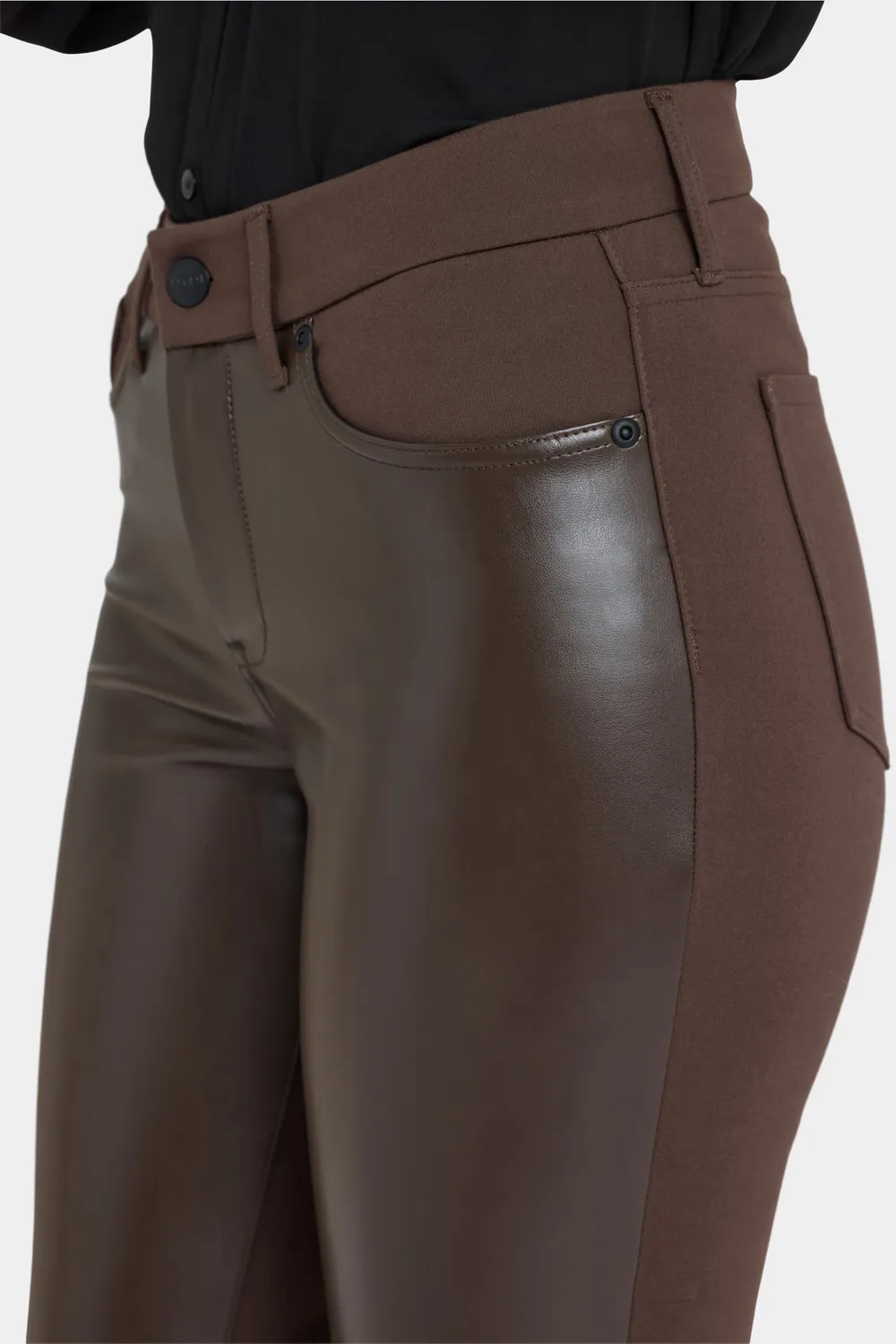 NYDJ Marilyn Straight Hose Coffee Bean Kunstleder Ponte