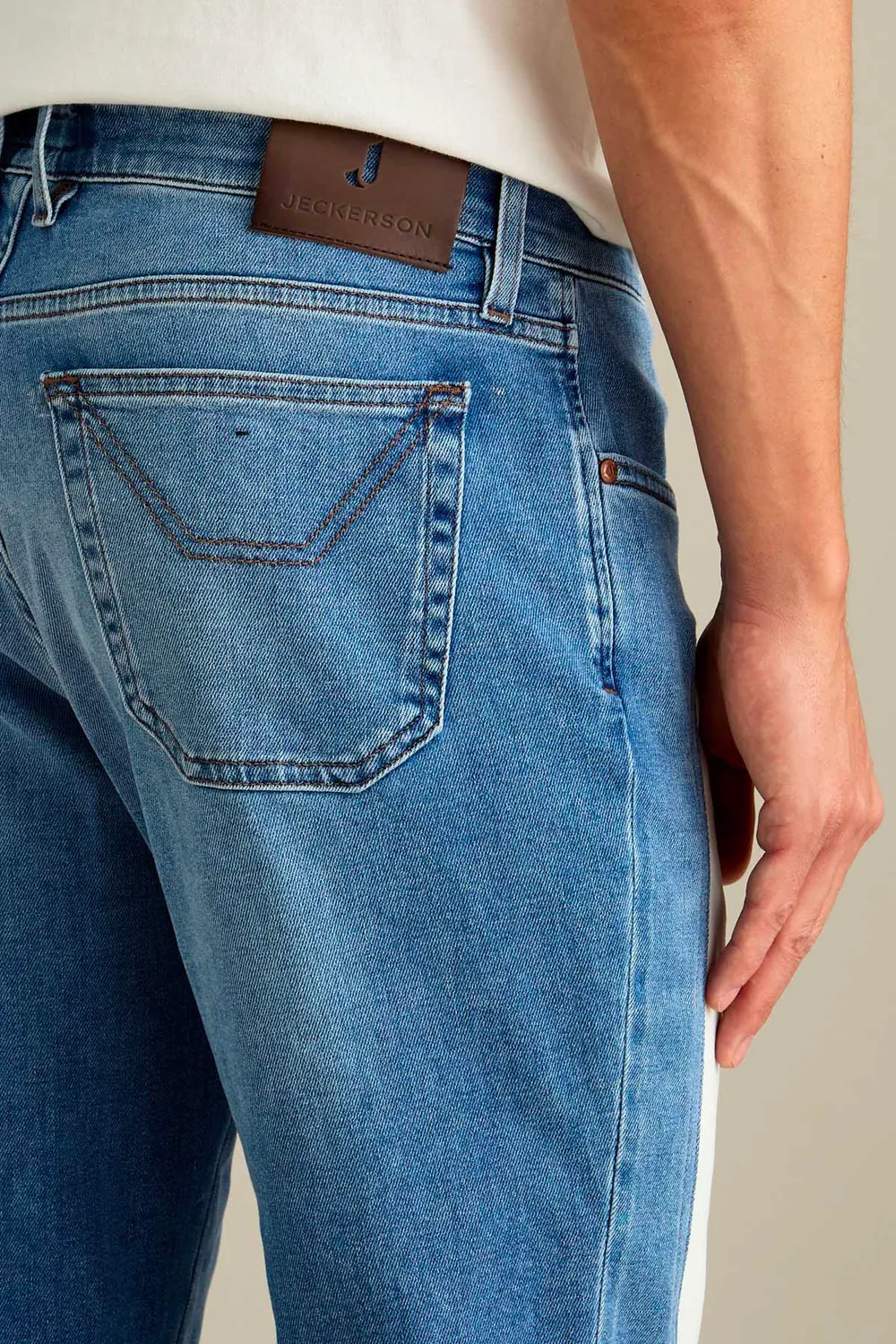 Jeckerson John Slim Fit Jeans hellblau Alcantara beige