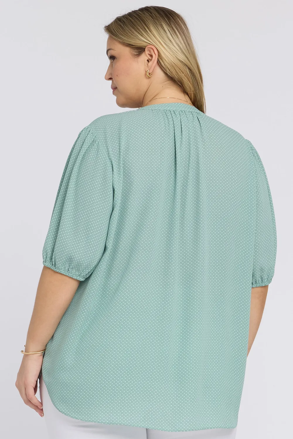 NYDJ Short Puff Sleeved Popover Bluse Valley of Daisies 0X